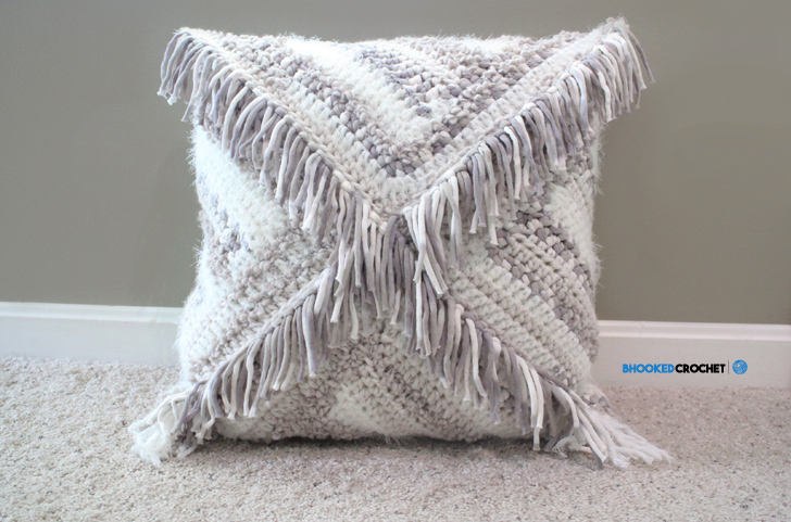 hdc crochet how Mix Yarn Pillow  Crochet Bernat Set  Crochet B.Hooked