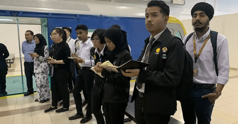 Pembiayaan dan Biasiswa Kolej UNIKOP Pembiayaan dan Biasiswa Kolej UNIKOP