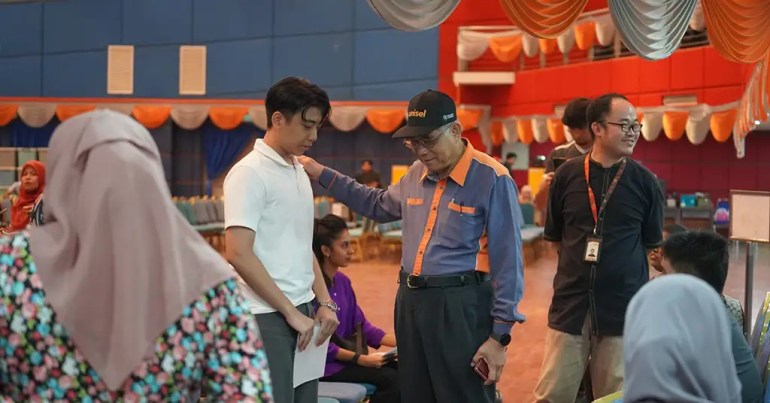 Bantuan dan Biasiswa UNISEL Bantuan dan Biasiswa UNISEL