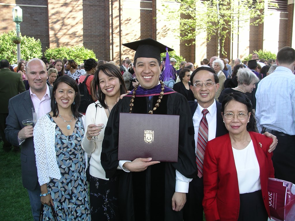 Fujifilm and Rite Aid’s Moms, Dads and Grads Photo Contest Offers 28