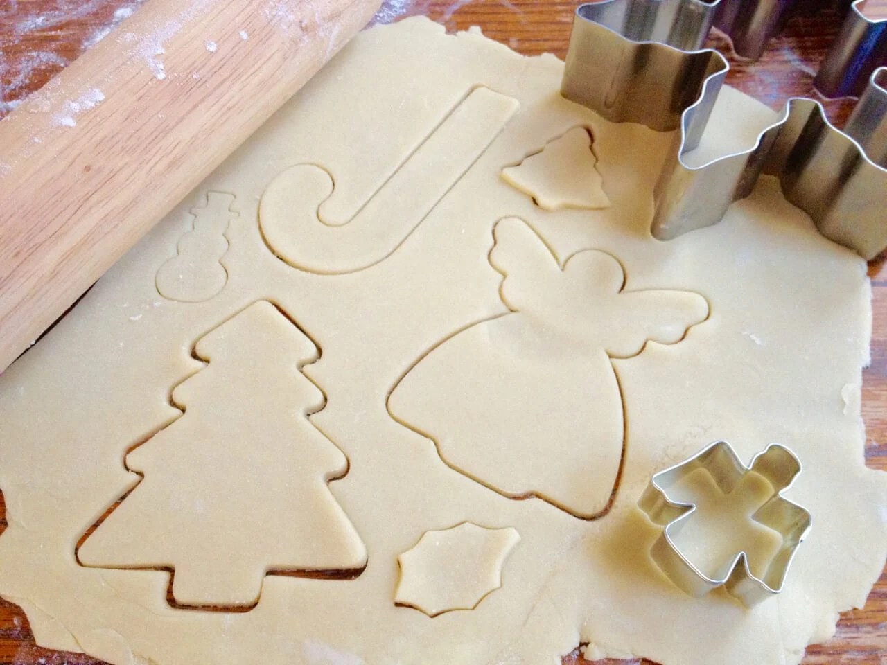 A spin on a traditional favorite, this recipe combines corn and rye flours along with butter and deep brown sugar to make a deliciously toasty, exceptionally comforting shortbread. Gemma S Bold Baking Tips For The Holidays Bigger Bolder Baking