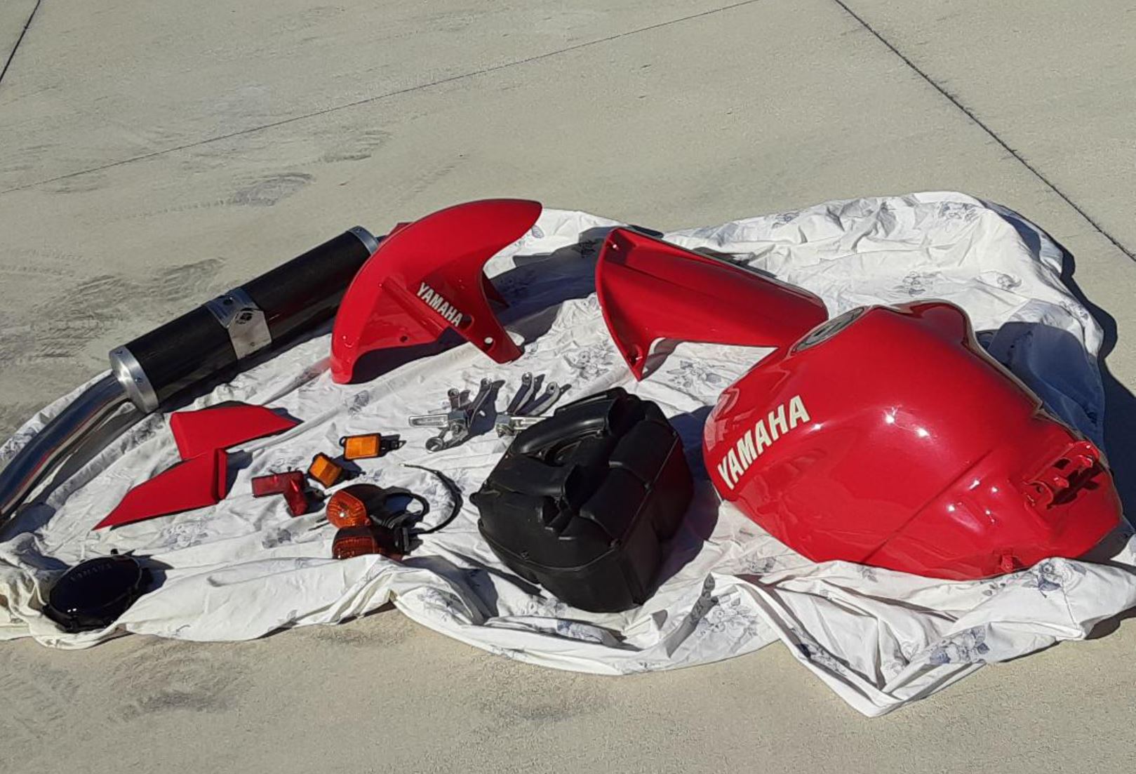 Sharkskinz History – 1998 Yamaha R1 with R7 Bodywork | Bike-urious