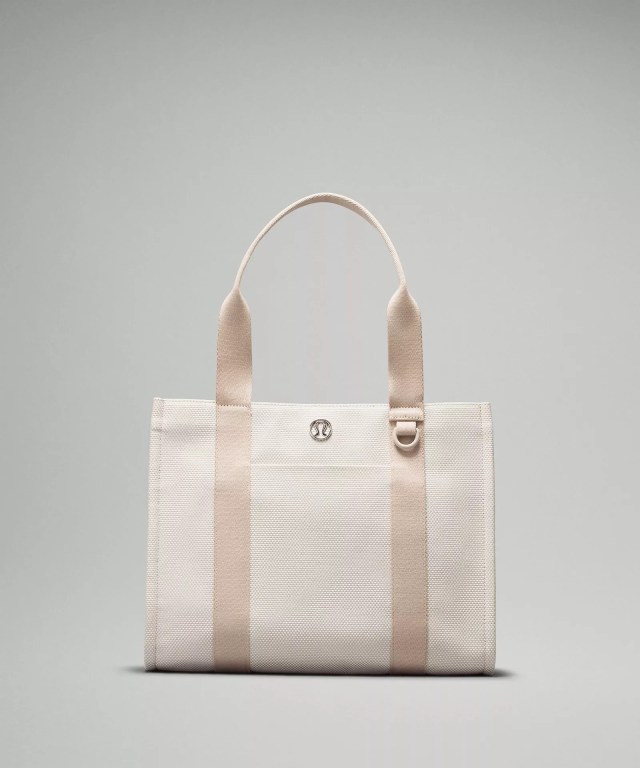 white two-tone lululemon tote bag