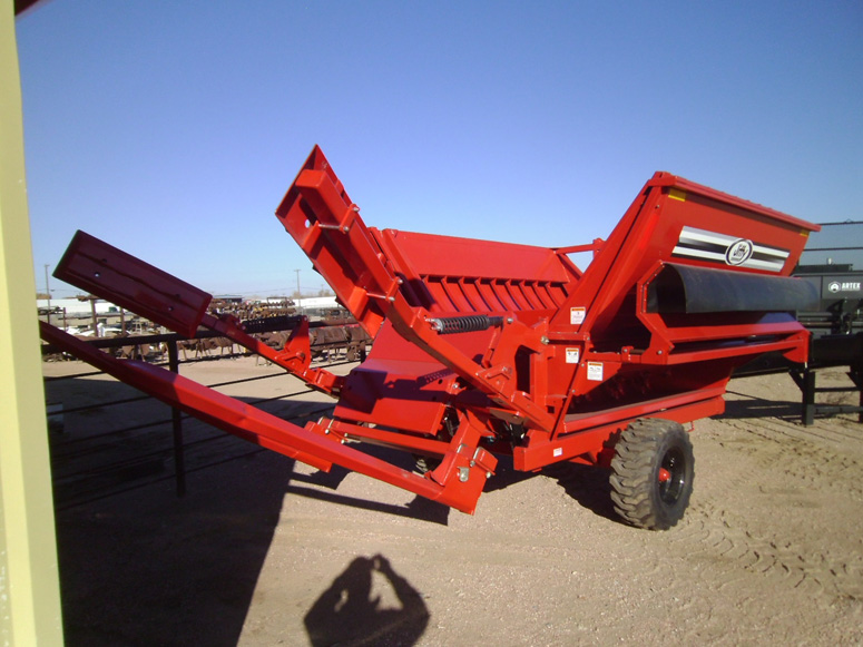 Hope y'all have a happy 4th of july weekend and focus on the great things . #A0041 RENN/JIFFY SQUARE/ROUND BALE PROCESSOR