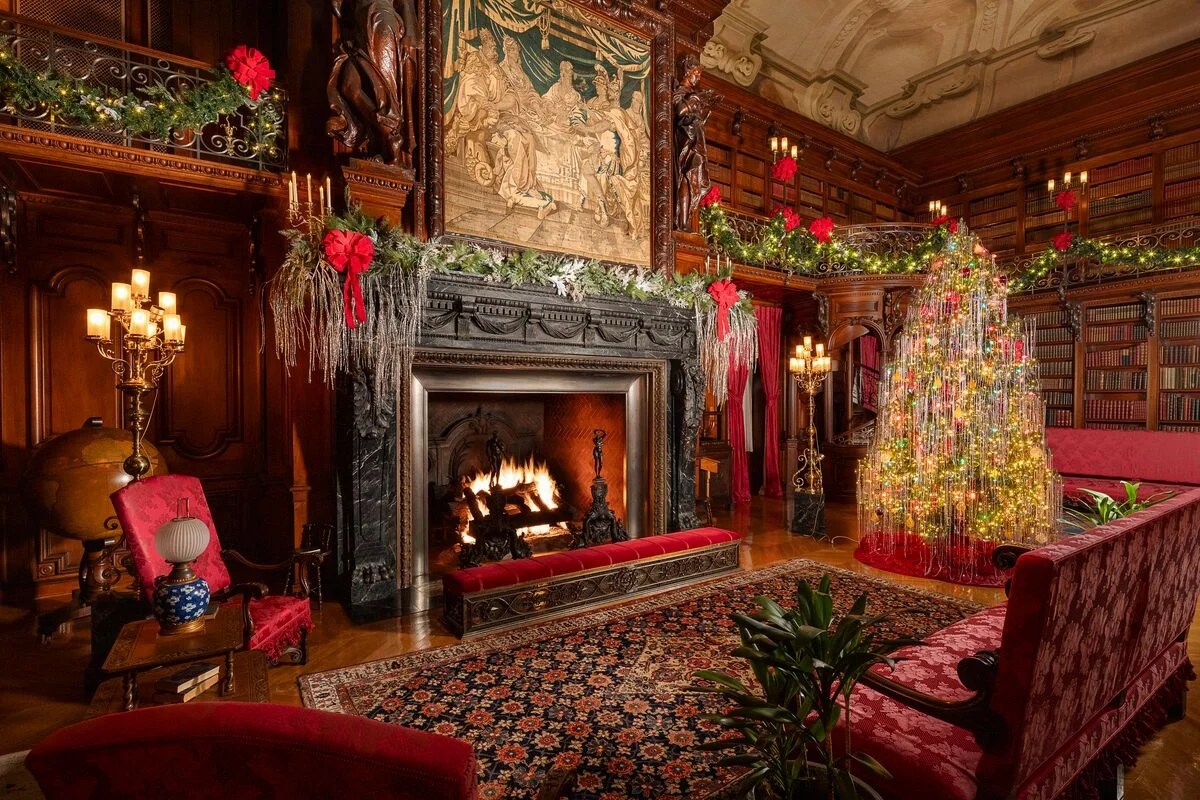 Candlelight christmas evenings at biltmore