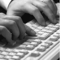 Policias “Hackers” sin cobertura