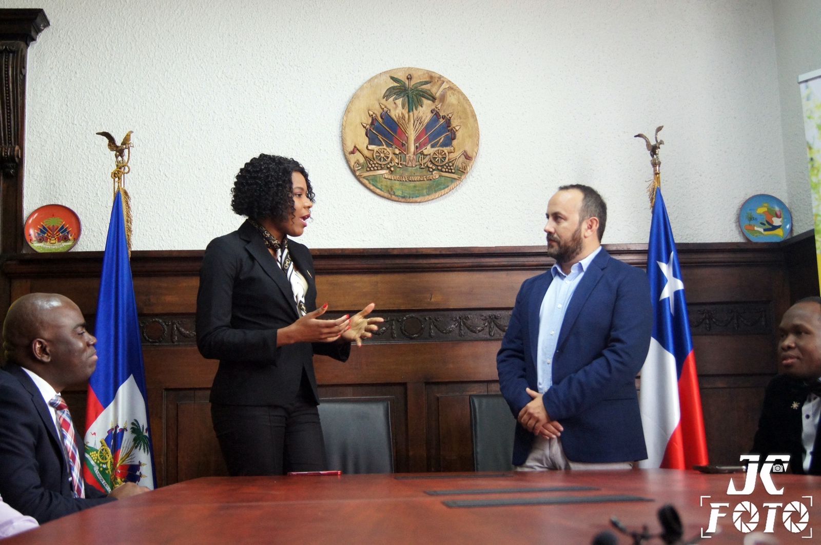 Santiago: el “nuevo Haití” que recibe a la comunidad con clases de español gratuitas