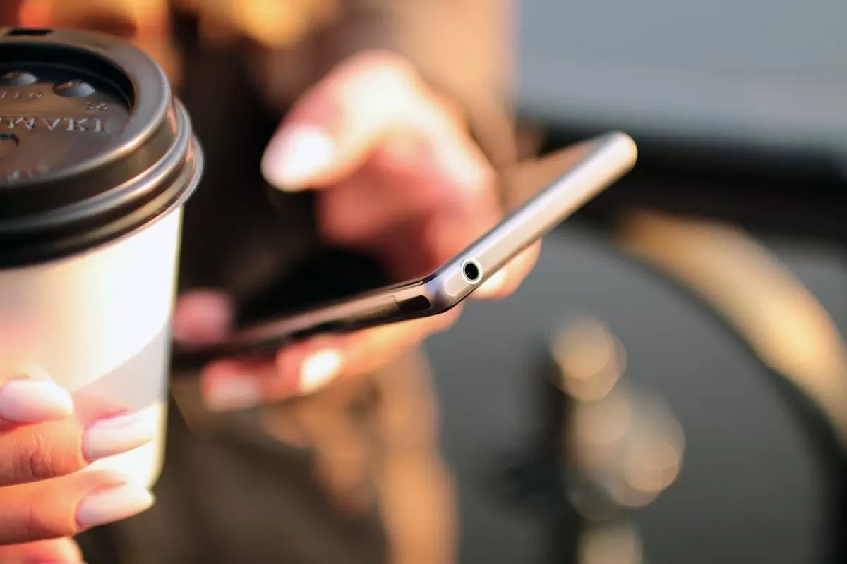 Comment Piéger Sa Femme Par Sms