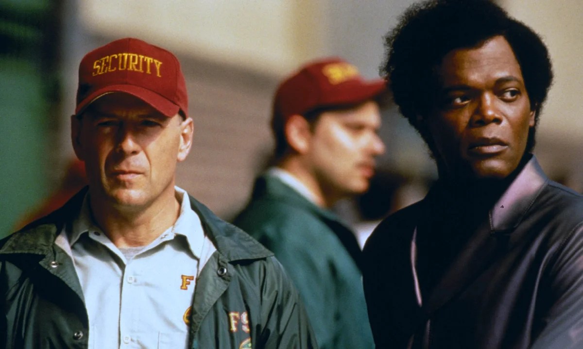 Unbreakable (2000)