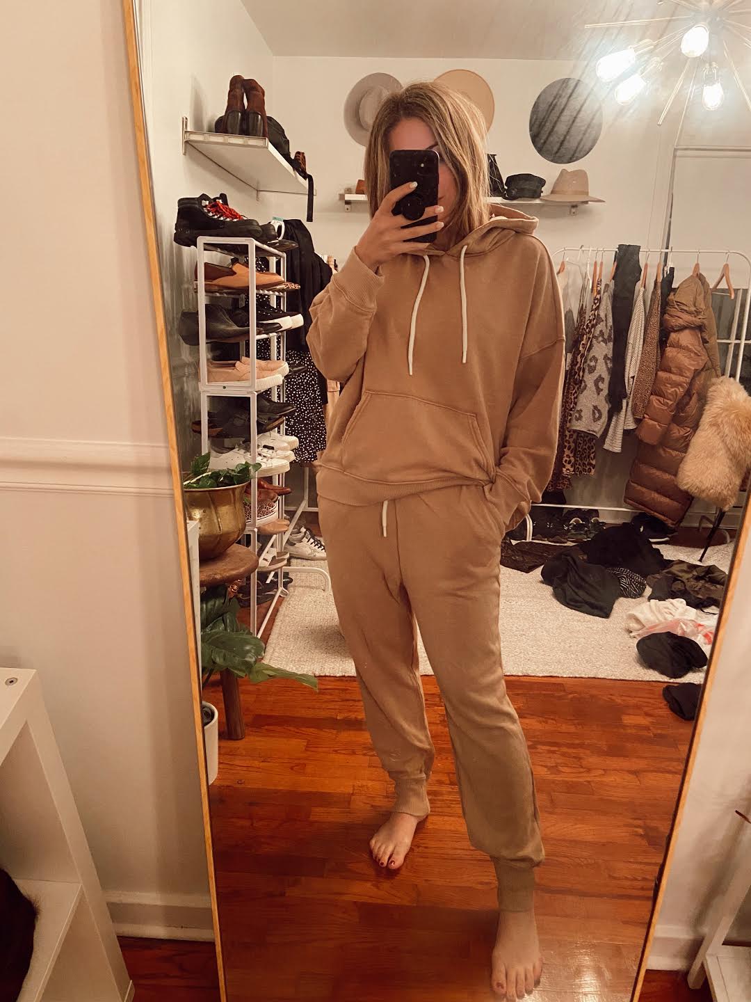 Sale Hoodie I'm LIVING IN this Winter 