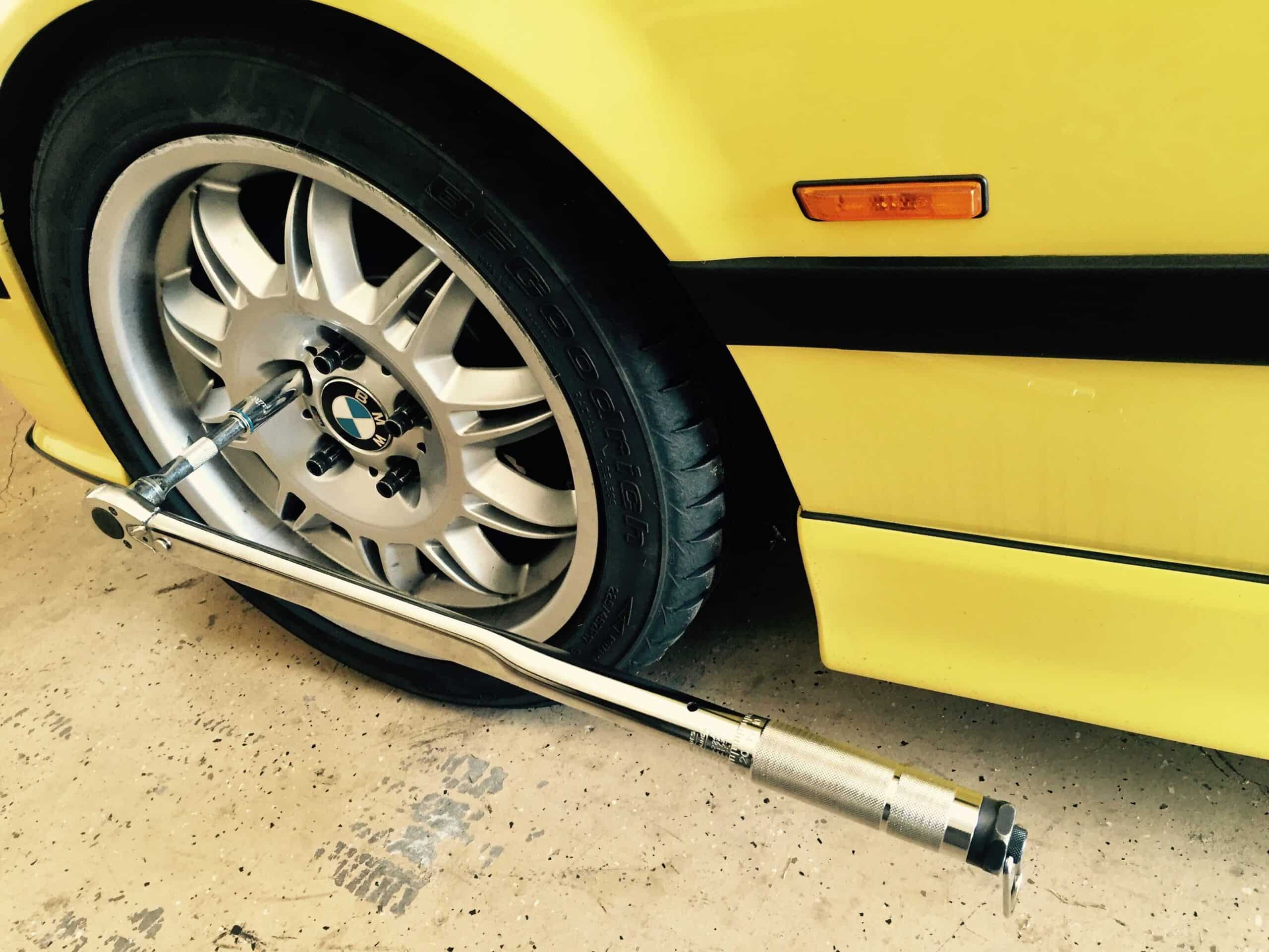 Bmw wheel bolt torque specs