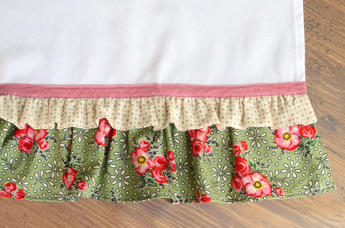 How to Make a Ruffled Tea Towel Sewing Tutorial on Bombshell Bling