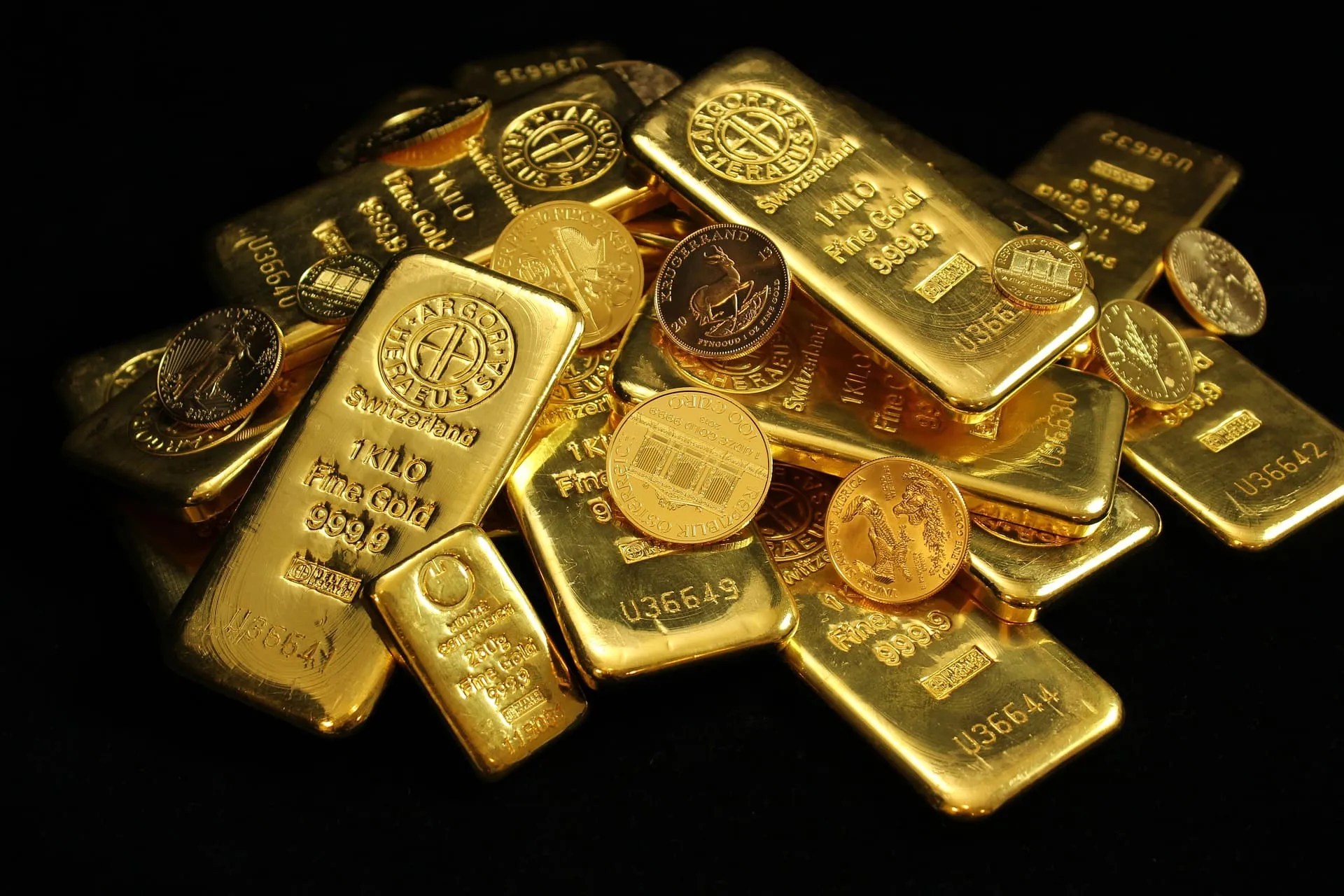 Altın fiyatları Powell etkisiyle rekor seviyeden geriledi 1 altın