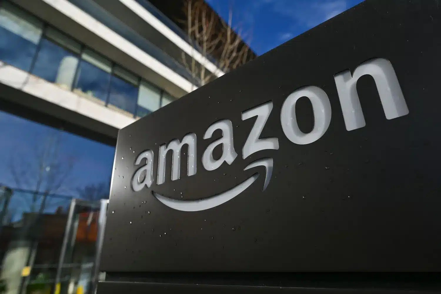 Amazon, beklentilerin รผstรผnde bir kar artฤฑลฤฑ aรงฤฑkladฤฑ ve hisseleri %11 yรผkseldi Borsatek