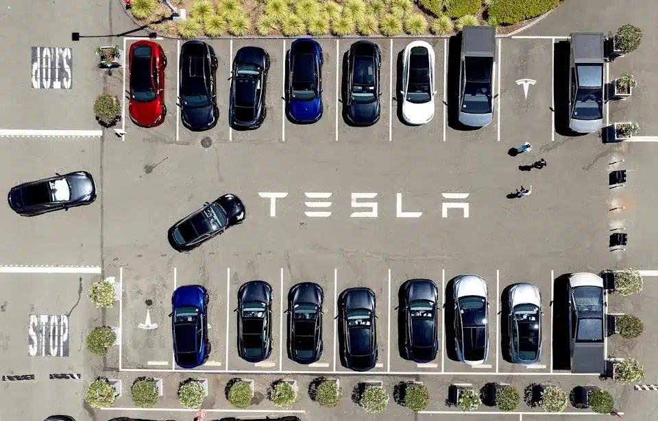 Tesla ucuz Model Y