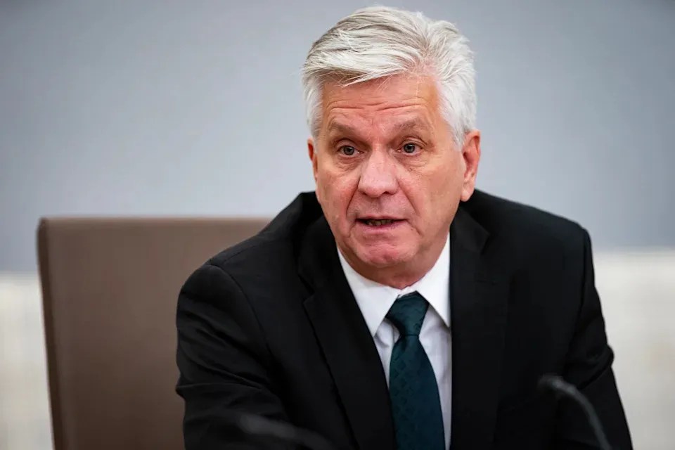 Trump ile görüşecek Waller Fed faiz indirimlerini destekliyor 1 Borsatek