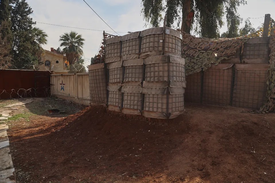 Rusya Suriye'nin kuzeydoğusundaki &uuml;slerden &ccedil;ekiliyor 5 Borsatek