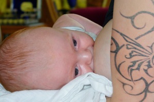 Borstvoeding En Tattoo Natuurlijk Gaat Dat Samen Borstvoeding