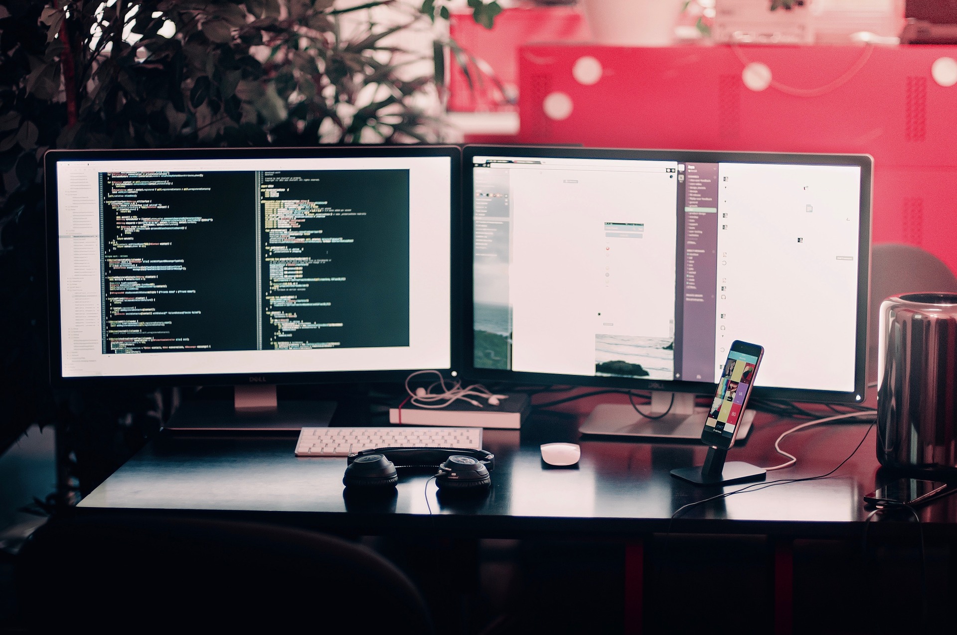 How Dual Monitors Increase Productivity for Software Developers ...