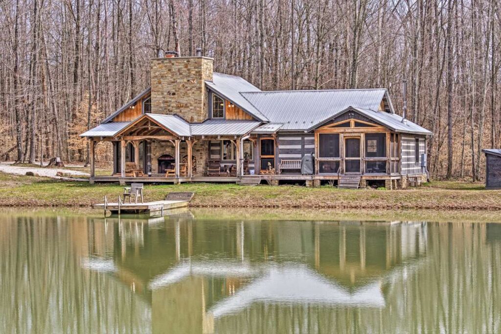 Specializing in texas music radio promotions, red dirt music, radio tours & more. Pet Friendly Lodging - Brown County, Indiana