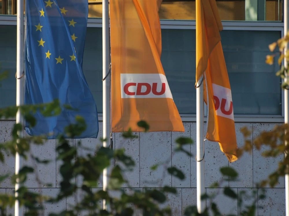 Unsere praxis bietet ihnen das gesamte spektrum der hausärztlichen . Frauen Union setzt eigene Konferenz zu CDU-Neuaufstellung an