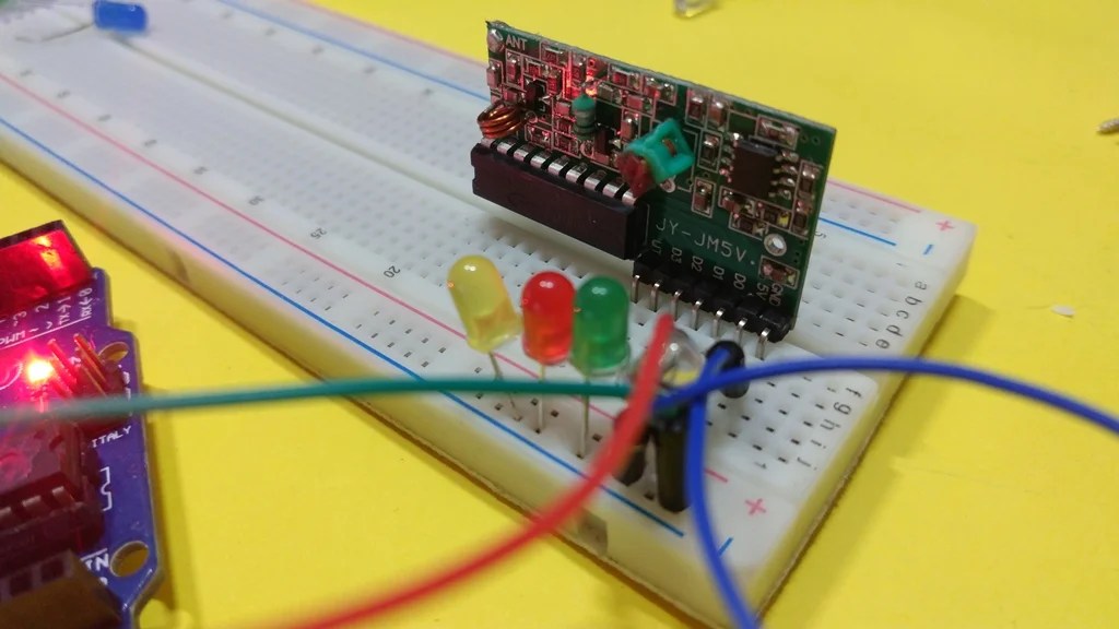 How To Use A 4 Channel Ic 2262 2272 Rf Receiver And