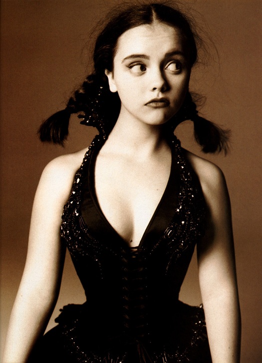 Addams Family 1991 Christina Ricci . The Wisdom of Christina Ricci... - Burlexe