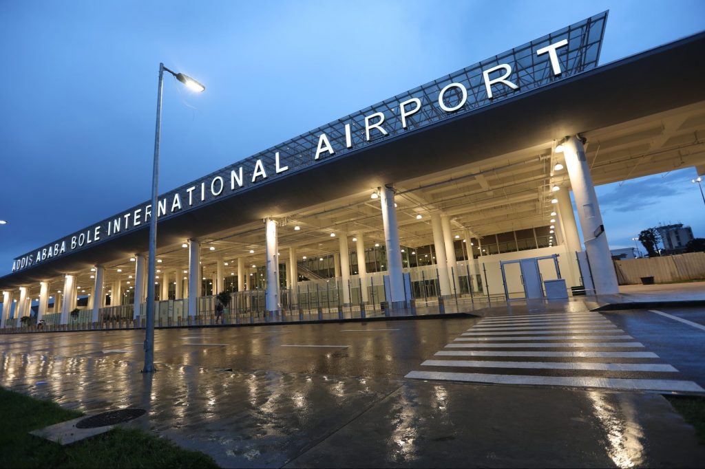 Ethiopia oo maanta leexisay duulimaadyadii garoonka Addis Ababa + Sababta
