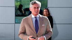 Calciomercato Fiorentina, NUOVO nome per la difesa: arriva dalla FRANCIA, i viola studiano il COLPO