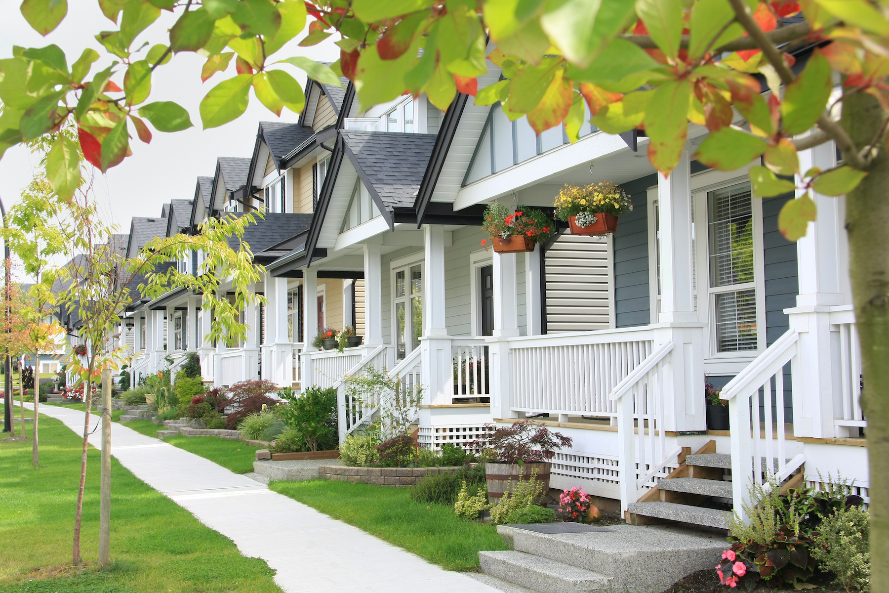 Buying a House in Canada? Understand Prices via Provinces