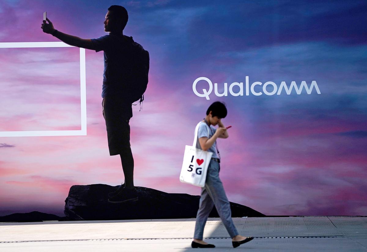 Qualcomm wins a pause in enforcement of FTC ruling