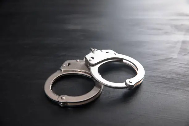 Handcuff