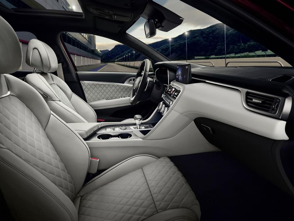 2022-Genesis-G70-Interior-3-small