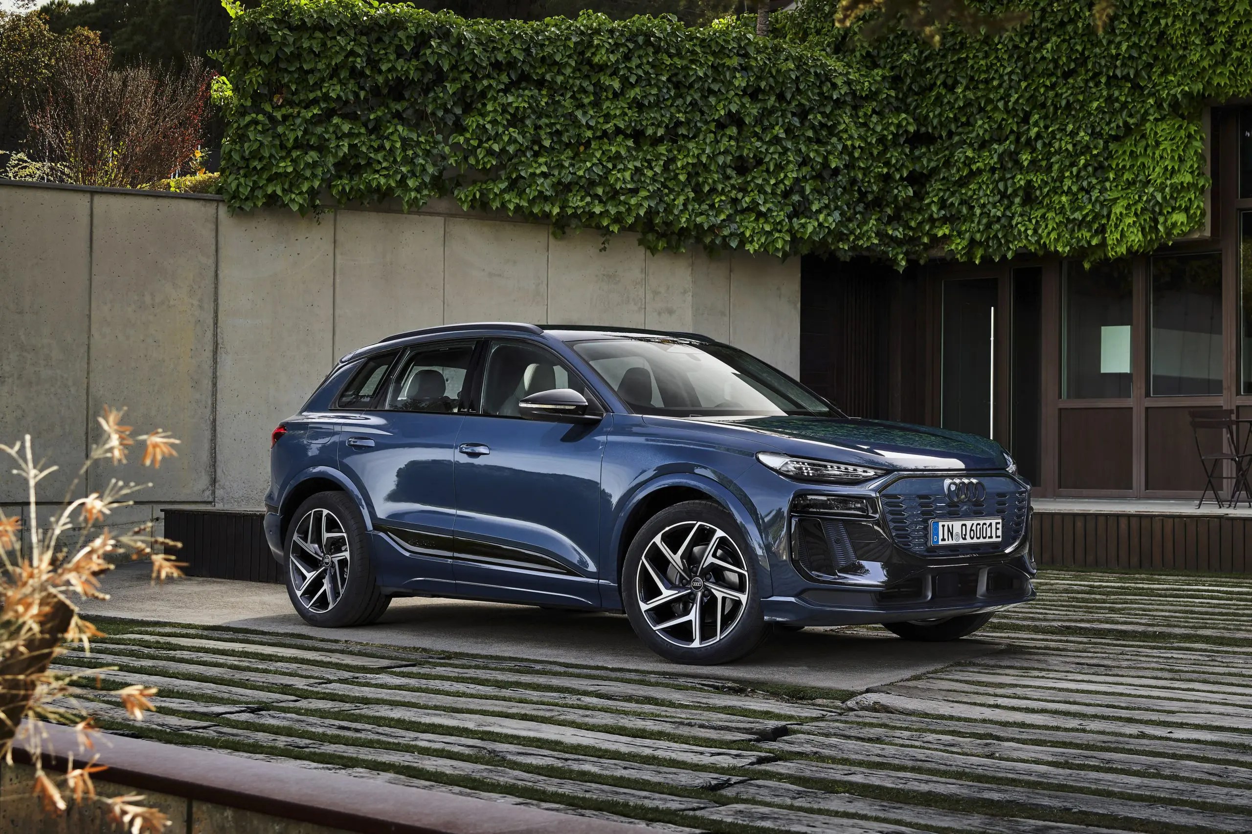 audiq6e-tron6-scaled