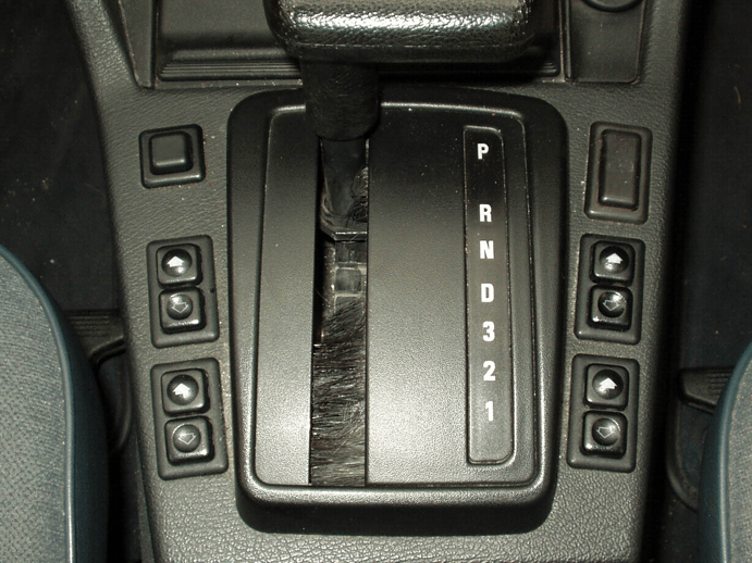 understanding the functions of the shift lever of an automatic car - cardealpage on what does l stand for in car shift