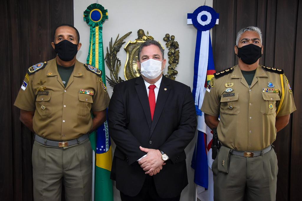 Eriberto Medeiros recebe novo comandante da PMPE e debate prioridades da corporação