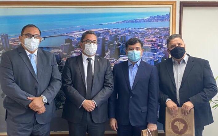 Presidente da Comissão Especial da PEC do CNMP, Eduardo da Fonte se reúne com procurador-geral do MPPE, Paulo Augusto