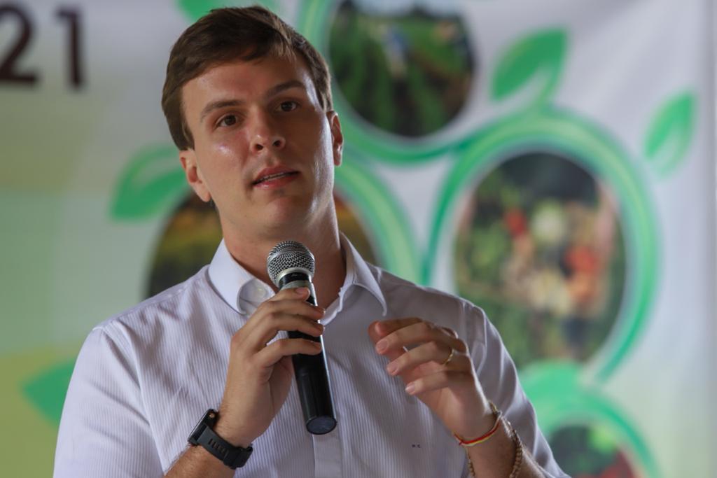 Filiação de Miguel já tem confirmação de representantes de 8 partidos e mais de 30 prefeitos