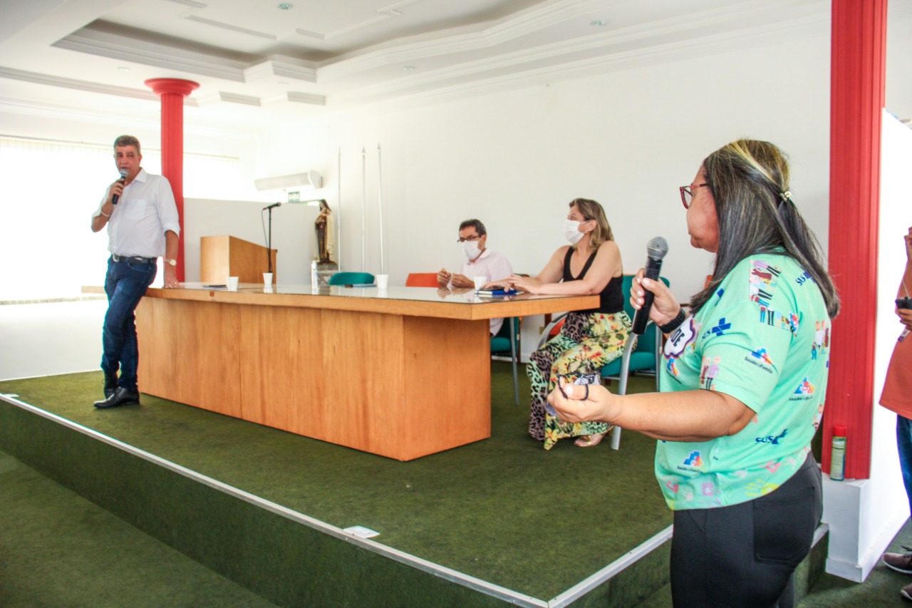 Prefeito Marinaldo Rosendo anuncia pagamento de 100% do Previne Brasil