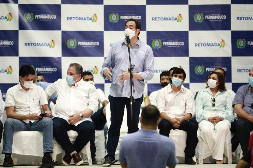 Paulo Câmara anuncia mais investimentos no Agreste Central e Mata Sul