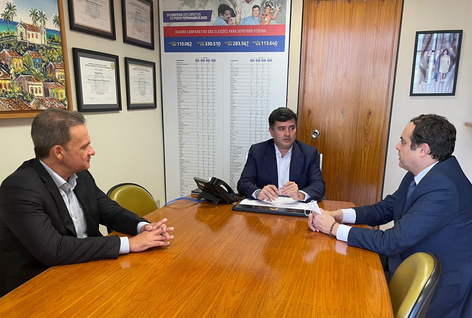 Deputado federal Eduardo da Fonte recebe o governador Paulo Câmara e reafirma apoio à candidatura de Danilo Cabral