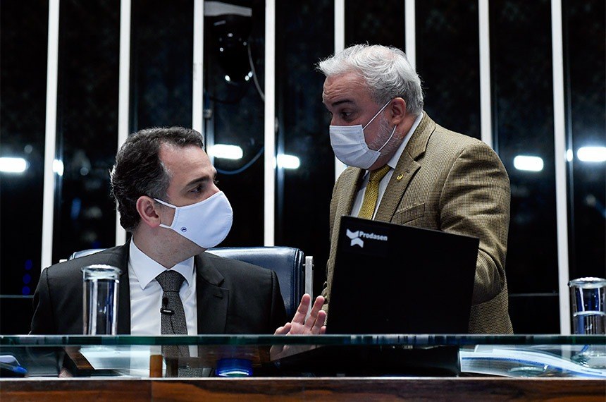 Projetos sobre preço dos combustíveis podem ser votados dia 15