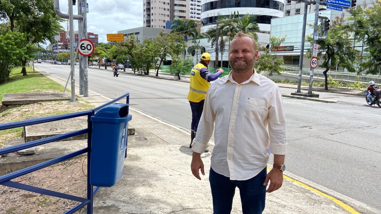 Após solicitação, Ferraz comemora anúncio de ciclovia na Avenida Agamenon Magalhães