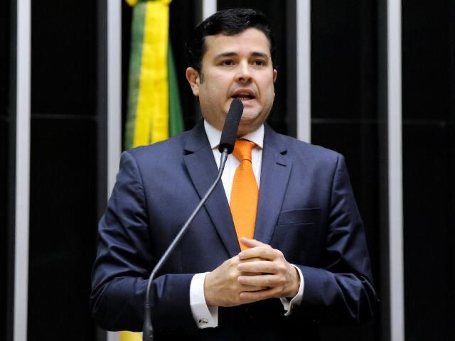 Deputado federal Eduardo da Fonte propõe aumentar o valor do saque extraordinário do FGTS para R$ 3 mil
