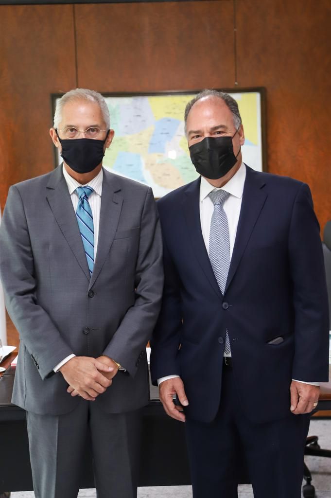 Fernando Bezerra Coelho visita o presidente do TRE-PE