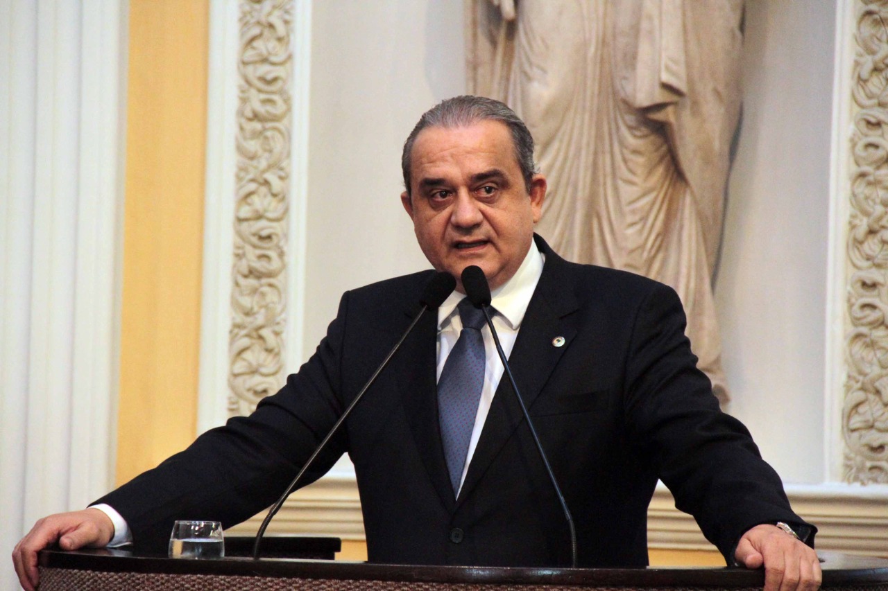 Alepe debate Lei que busca evitar acidentes em transporte escolar