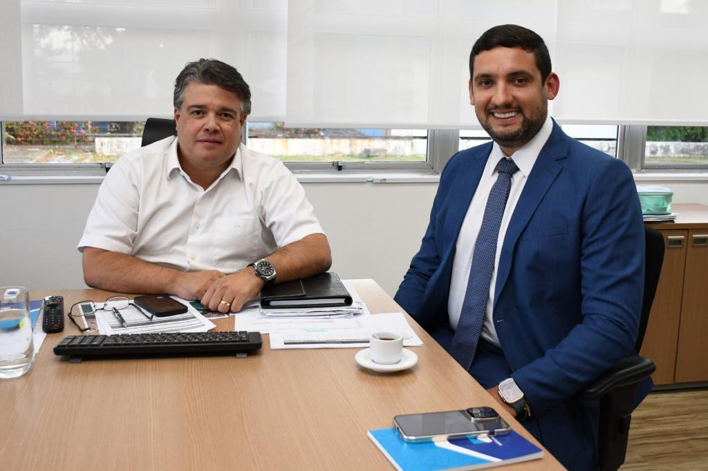 Romero visita Porto <strong>do Recife e ressalta competência de Delmiro Gouveia: “Fará uma gestão próspera e devolverá protagonismo”</strong>