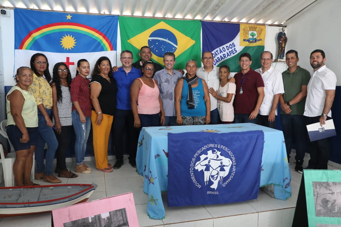 Ministro André <strong>de Paula e prefeito Mano visitam Colônia de Pescadores Z-25, no Jaboatão</strong>