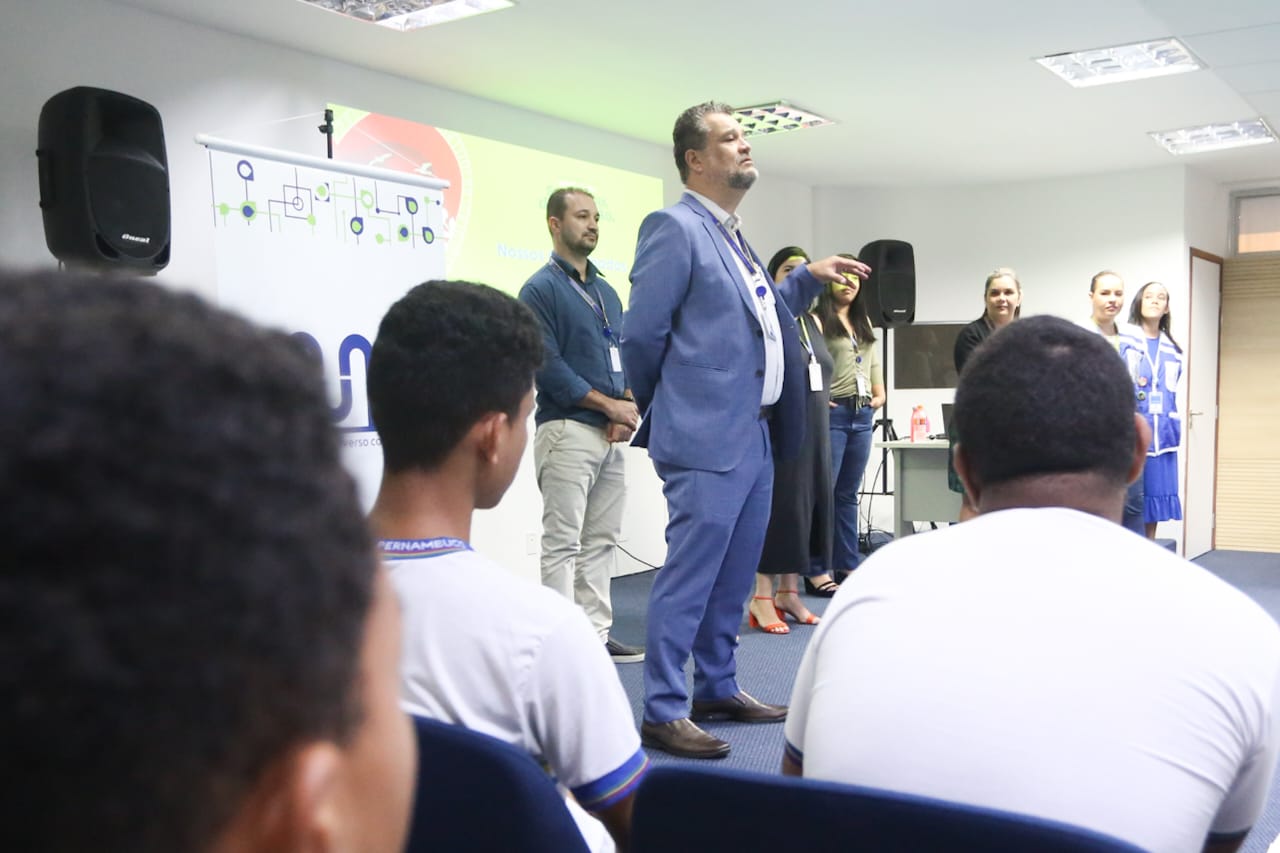 COMPESA REFORÇA AÇÕES DE RESPONSABILIDADE SOCIOAMBIENTAL NA CAMPANHA JUNHO VERDE