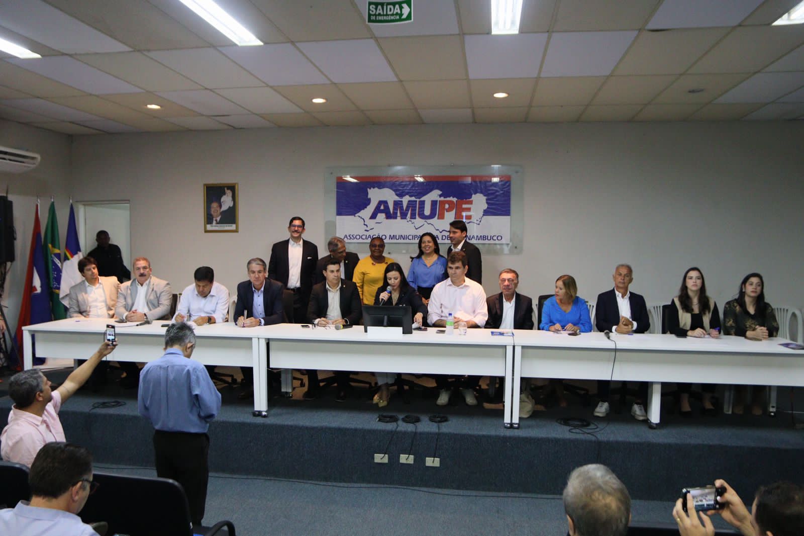 NOTA – Amupe dialoga com bancada federal e estadual sobre queda de receitas dos municípios